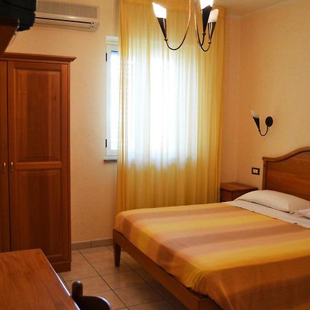 Hotel Ristorante L'Avvenire Gizzeria Rom bilde