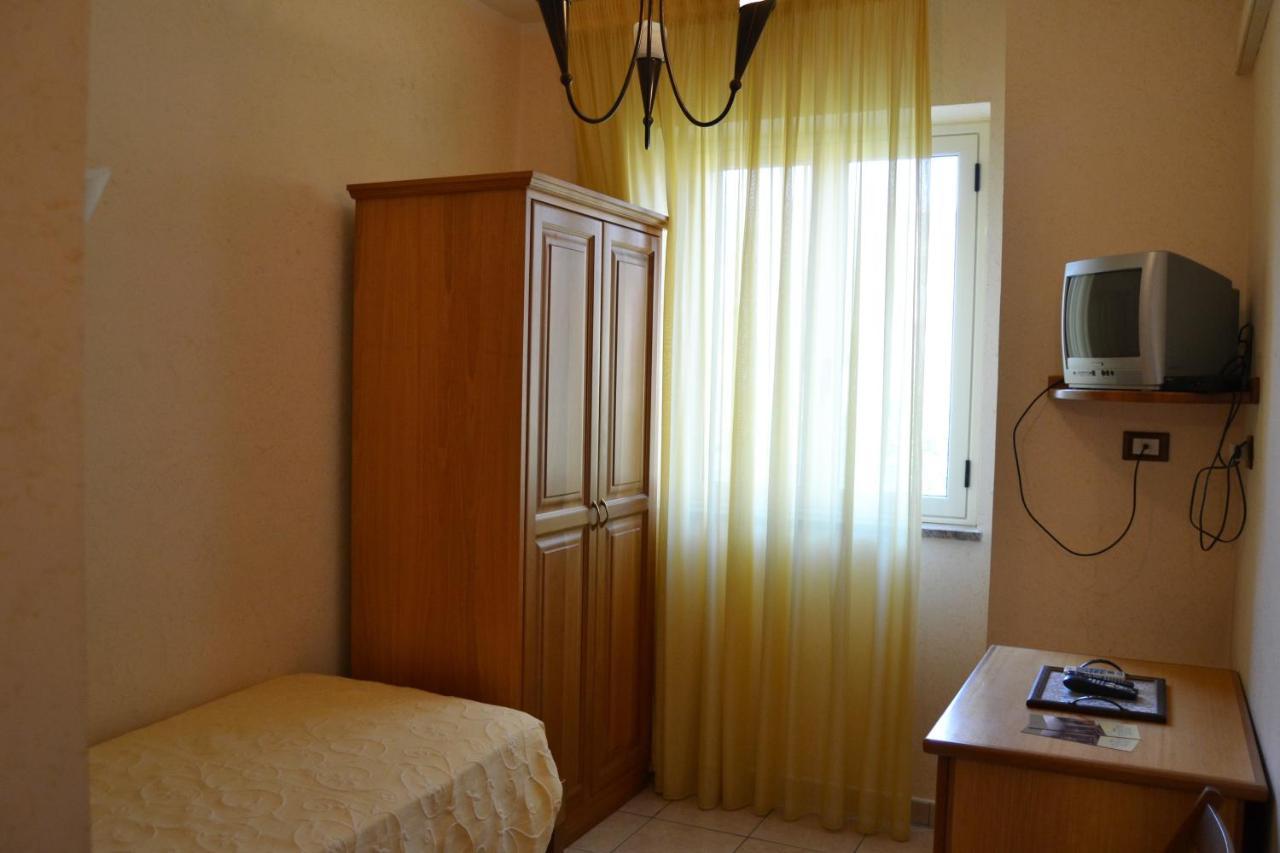Hotel Ristorante L'Avvenire Gizzeria Rom bilde