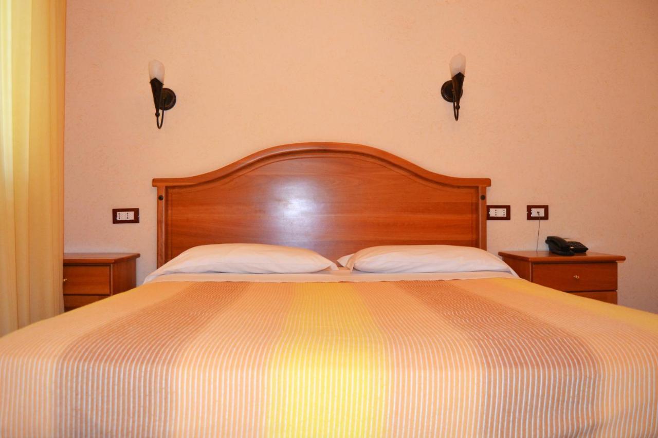 Hotel Ristorante L'Avvenire Gizzeria Rom bilde